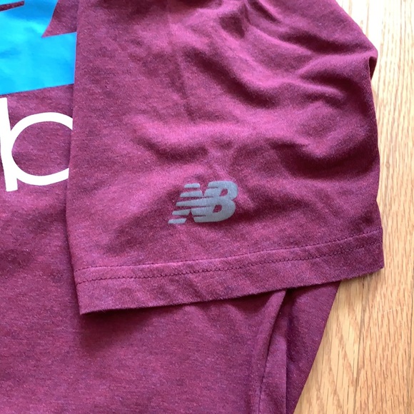 New Balance “baseball” tshirt - Picture 3 of 3